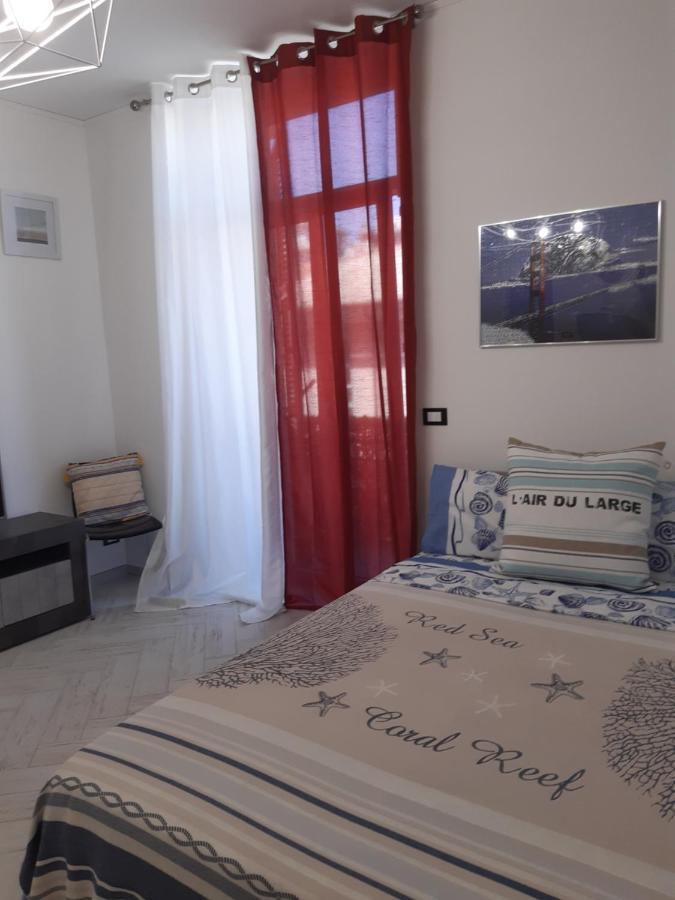Casa Vacanze Via Nizza 57 Zinola-Wifi Савона Экстерьер фото